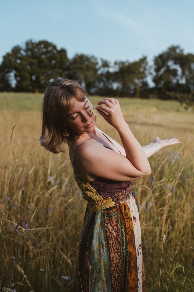 Business Shooting – Frau in der Natur, authentisch und präsent, MALEA Fotografie Darmstadt